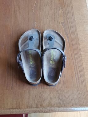 Birkenstock Womens Brown Gizeh Sandals